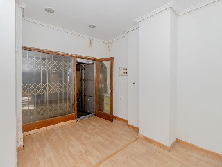 Local comercial en C/ Gutiérrez Ortega - Ciudad Real - 21
