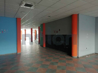 Local en venta en Villanueva De La Serena de 282  m²