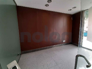 Local en venta en Marbella de 134  m²
