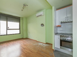 Piso en C/ Germán Pérez Carrasco, Madrid  15