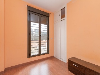 Piso en C/ Germán Pérez Carrasco, Madrid  18
