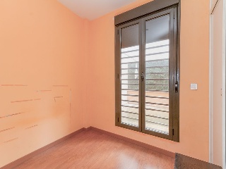 Piso en C/ Germán Pérez Carrasco, Madrid  19