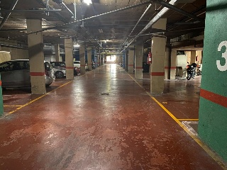 Plazas de garaje en C/ Rosa Sensat 4