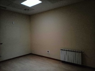 Conjunto de locales y garaje en C/ Montemar - Guadalajara - 12