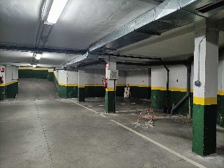 Conjunto de locales y garaje en C/ Montemar - Guadalajara - 18