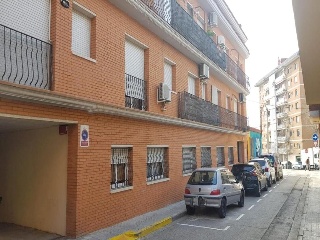 Garaje en venta en Rubí de 10  m²