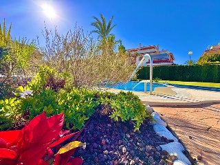 Chalet adosado en Orihuela costa 82