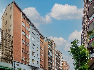 Piso en C/ Gonzalo de Berceo - Logroño - 23