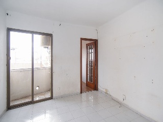 Piso en C/ Sant Lluis - Santa Coloma de Gramenet - Barcelona 4