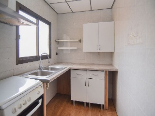 Piso en C/ Sant Lluis - Santa Coloma de Gramenet - Barcelona 5