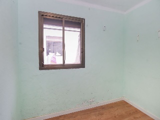 Piso en C/ Sant Lluis - Santa Coloma de Gramenet - Barcelona 8