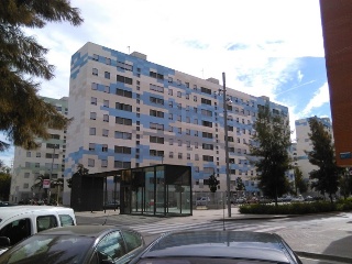 Piso en venta en Cornellà De Llobregat de 75  m²
