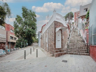 Suelo urbano con edificación en Montcada i Reixac (Barcelona) 37