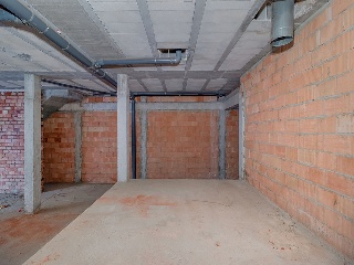 Local comercial en C/ Baltasar Gracián, La Carlota - Córdoba - 63