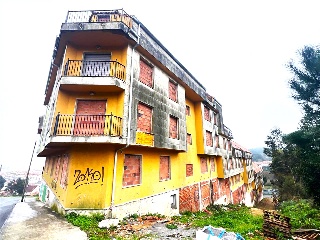 CUBELIÑO 20 N2-24 Polígono 8 Parcela 445 52