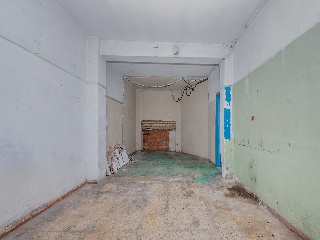 Vivienda en C/ Umbrete, Sevilla 28