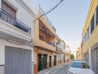 Vivienda en C/ Umbrete, Sevilla 29