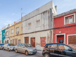 Casa adosada en C/ Sant Benet 49