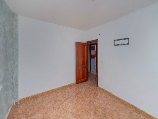Piso en C/ Poeta Balart, Alicante 11