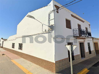 Unifamiliar en venta en Arroyo De San Servan de 298  m²