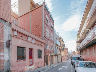 Edificio en construcción en C/ Monturiol, Santa Coloma de Gramenet (Barcelona) 29