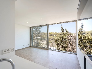 Verge Del Carme 8