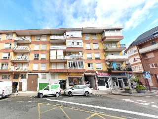 Piso en venta en Laredo de 84  m²