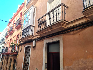 Piso en venta en Cádiz de 99  m²