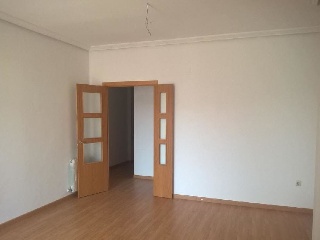 PUERTA LA VILLA 2