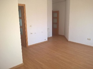 PUERTA LA VILLA 3