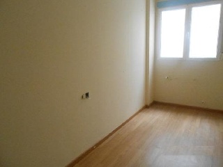 PUERTA LA VILLA 8