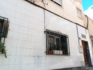 Piso en venta en Almería de 97  m²