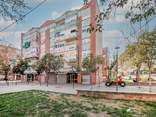 Piso en venta en Santa Perpètua De Mogoda de 63  m²