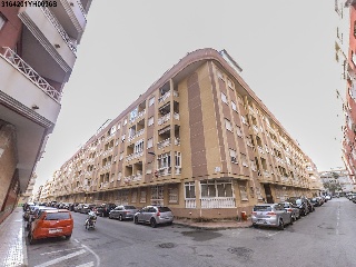 Garaje en venta en Torrevieja de 39  m²