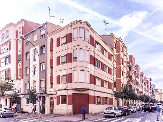 Piso en C/ General Primo de Rivera - Logroño - 2