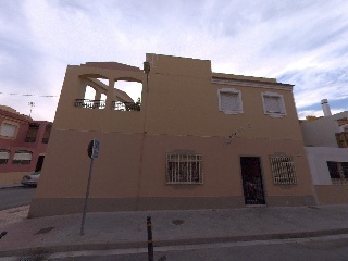 Local en venta en Almería de 30  m²