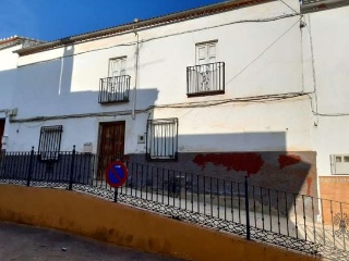Casa adosada en C/ Perchel 2