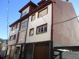 Garaje en venta en Allande de 280  m²