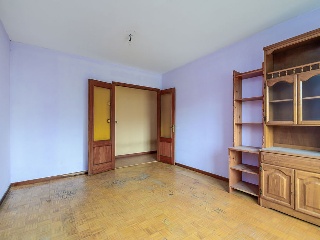 Piso y garaje en C/ Manuel Falla, Oviedo (Asturias) 3