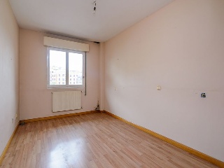 Piso y garaje en C/ Manuel Falla, Oviedo (Asturias) 7