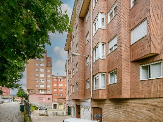Piso y garaje en C/ Manuel Falla, Oviedo (Asturias) 15