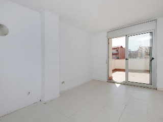 Pisos y garajes en Ps. dels Almogavers - Sabadell - Barcelona 2