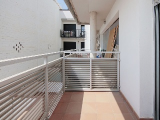 Pisos y garajes en Ps. dels Almogavers - Sabadell - Barcelona 10