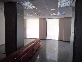 Local en C/ Periodista Rodolf Salazar, Alicante 2