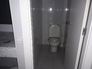 Local en Av Can Serra - El Hospitalet de Llobregat - Barcelona 9