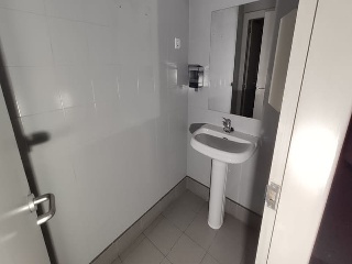 04214-0001 11