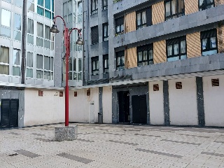Local en venta en Langreo de 71  m²