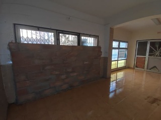00955-0001 8