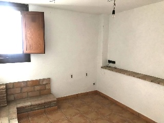 03332-0001 4