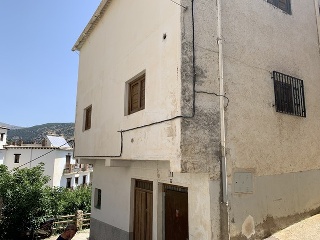 Unifamiliar en venta en Alpujarra De La Sierra de 255  m²